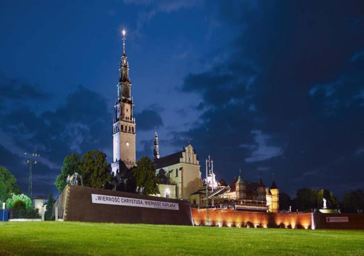 Apartamenty Czestochowa Eu "Parking Gratis" المظهر الخارجي الصورة